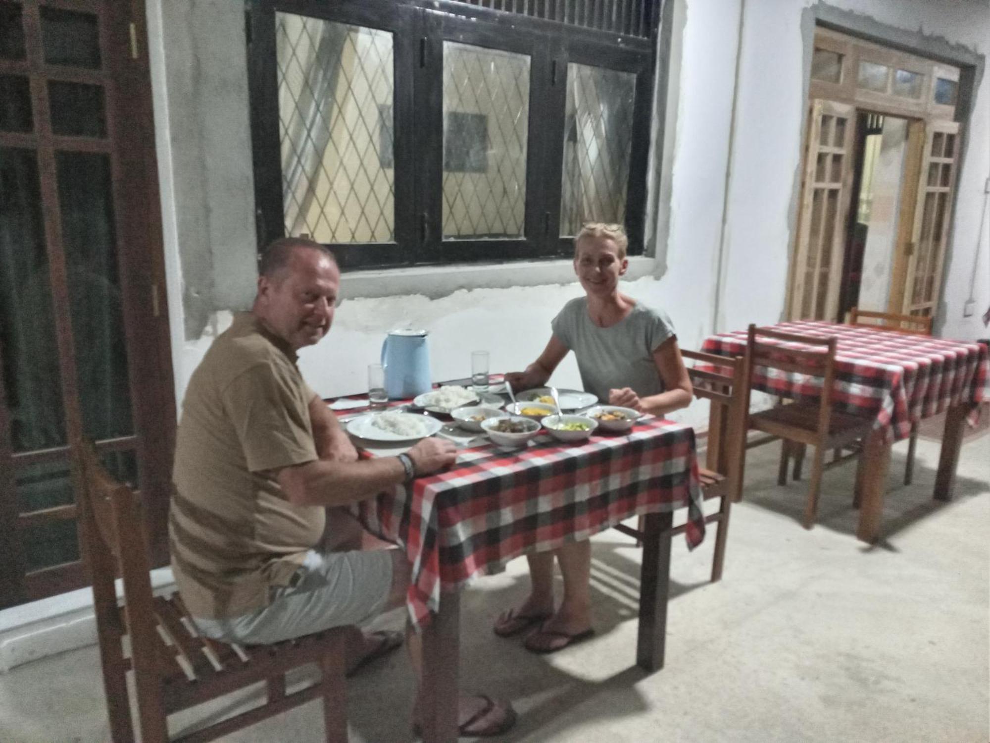 Water Front Home Stay And Resort 阿努拉德普勒 外观 照片