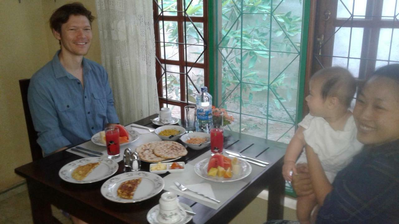 Water Front Home Stay And Resort 阿努拉德普勒 外观 照片